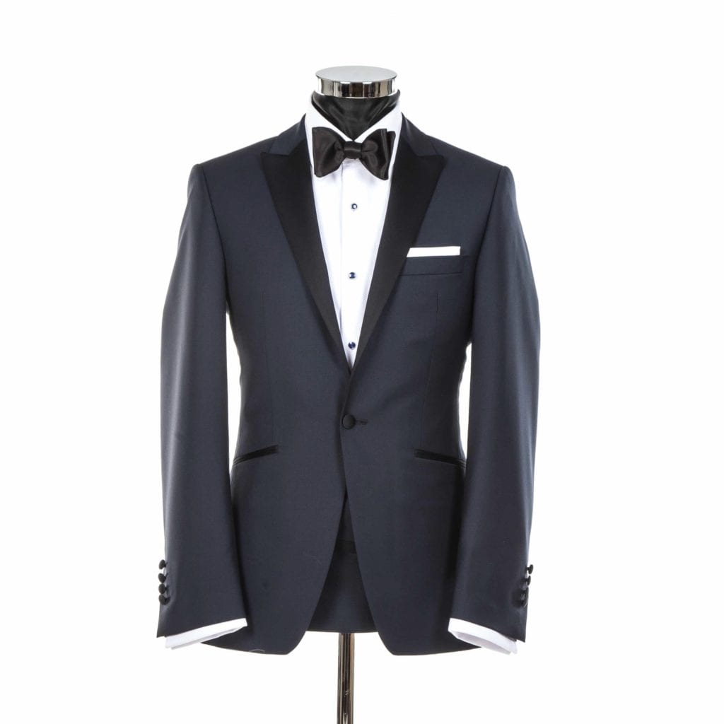 Dinner suit wedding trend 2023 